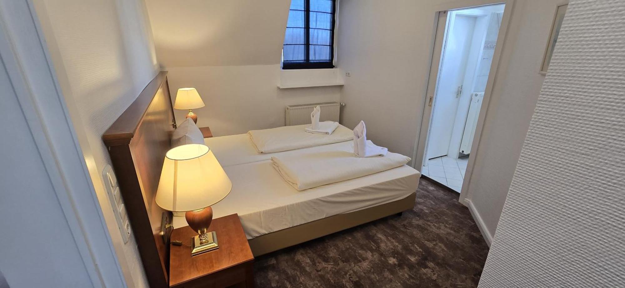 Kaiserhof Deluxe Hotel 3*